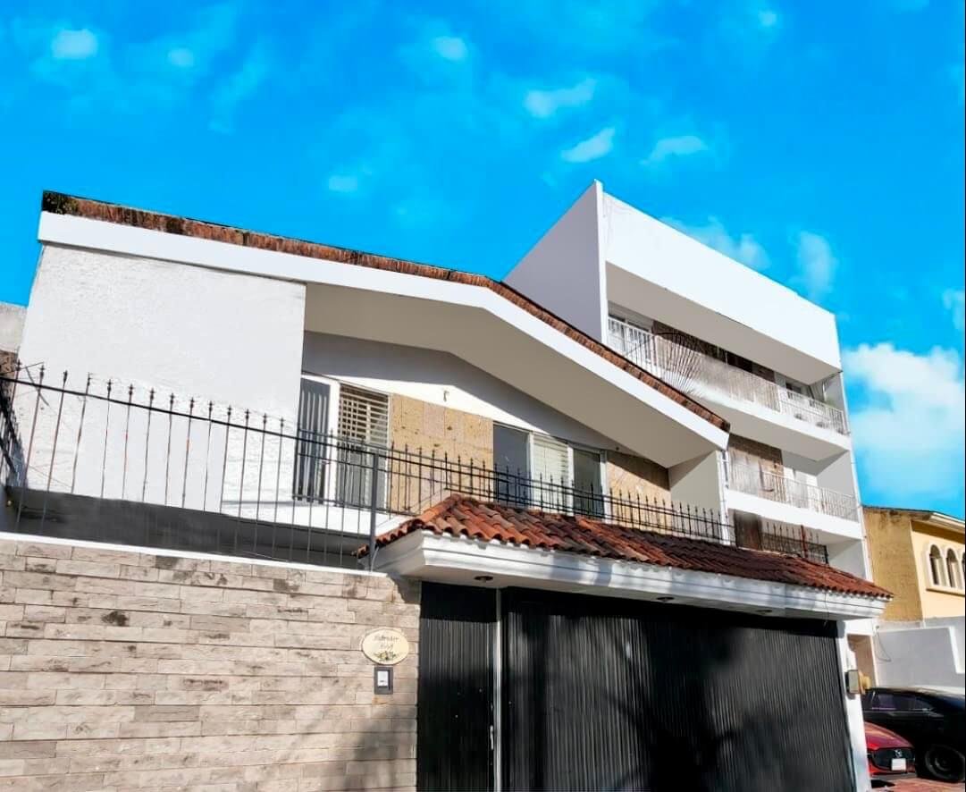 Exterior del consultorio de Xochitl Rojo Psicóloga en Colonia Providencia, Guadalajara